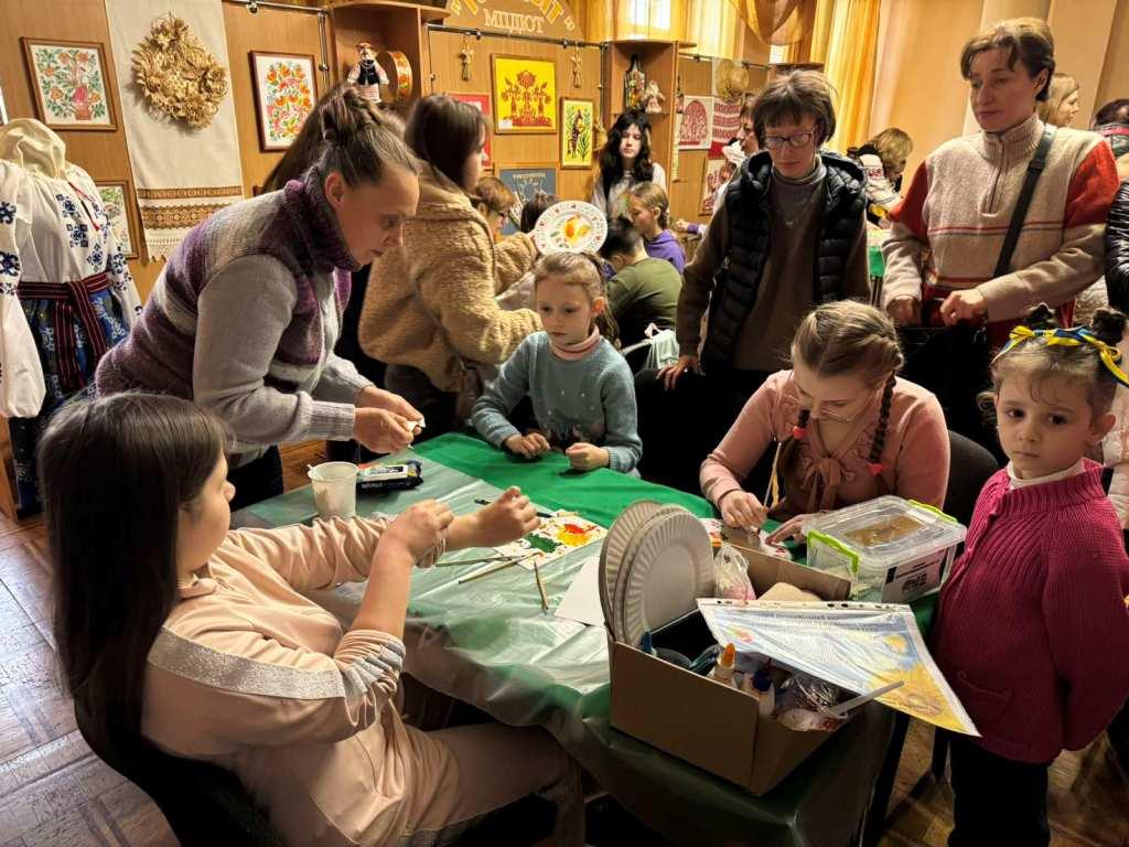 В комунальному позашкільному навчальному закладі «Міський палац дитячої та юнацької творчості «Горицвіт» Криворізької міської ради відбувся благодійний марафон 